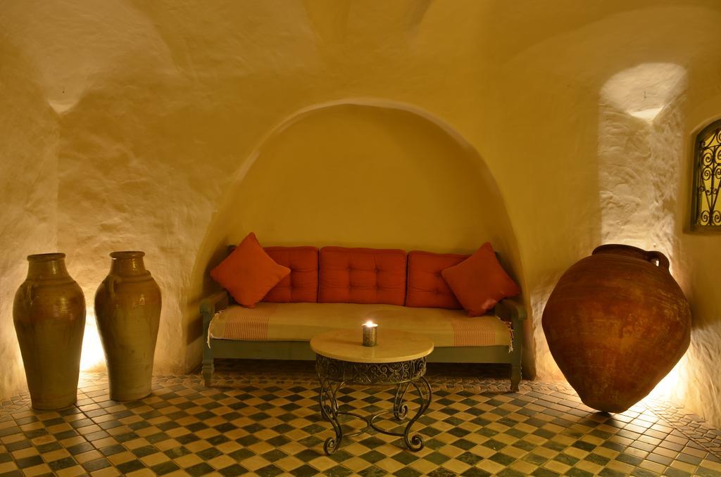 Al Harah al Kabirah Hotel Dar Dhiafa מראה חיצוני תמונה